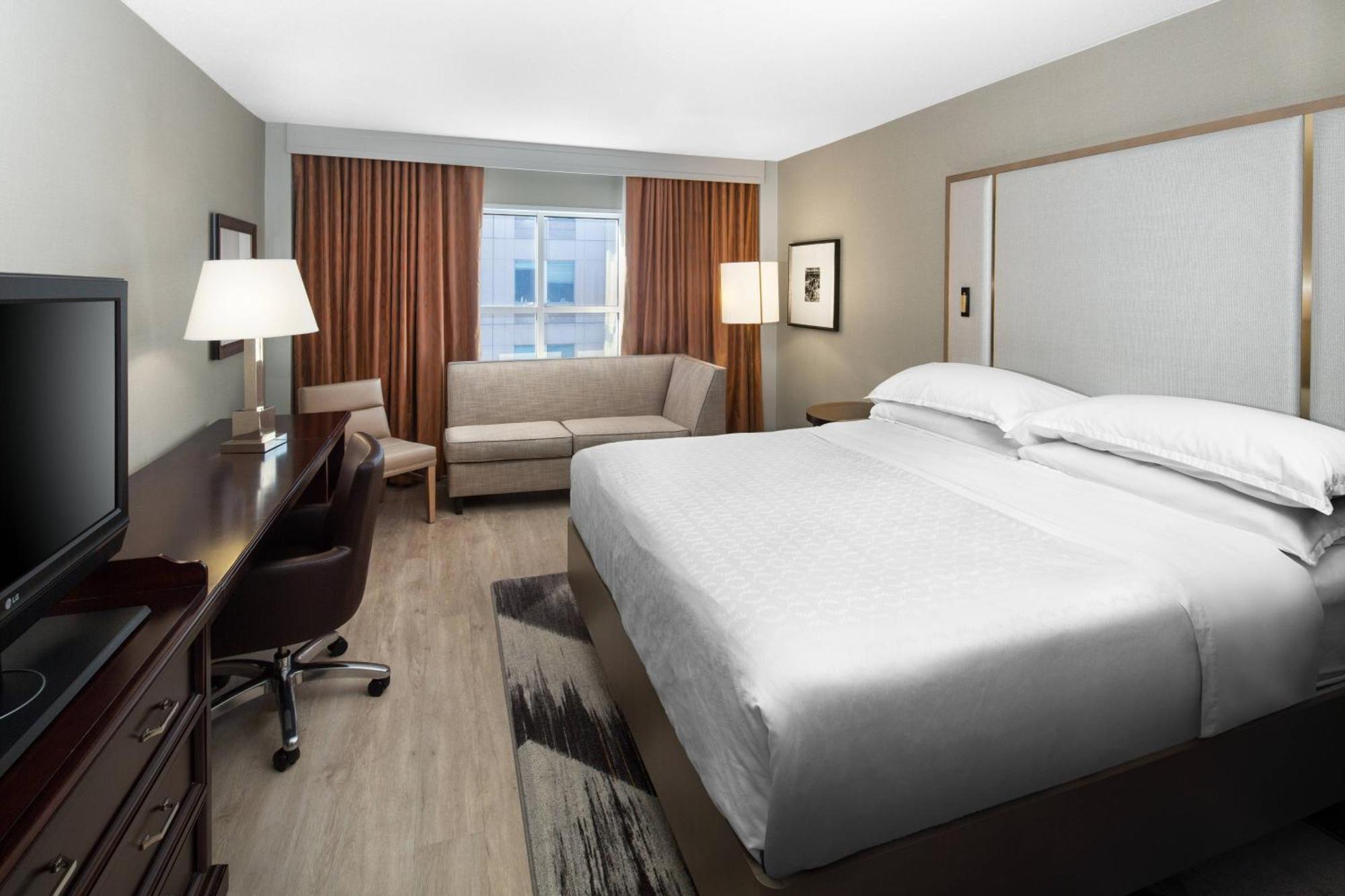 Sheraton Raleigh Hotel Bagian luar foto