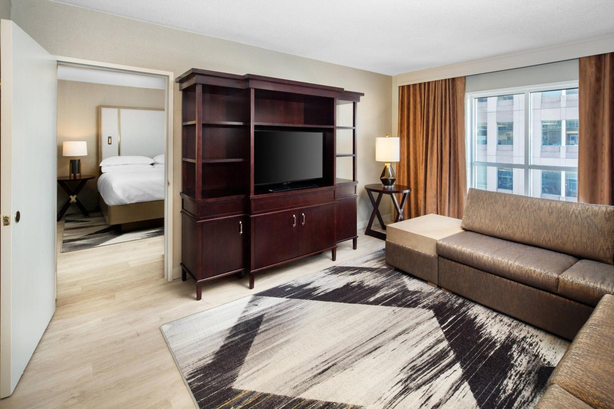 Sheraton Raleigh Hotel Bagian luar foto