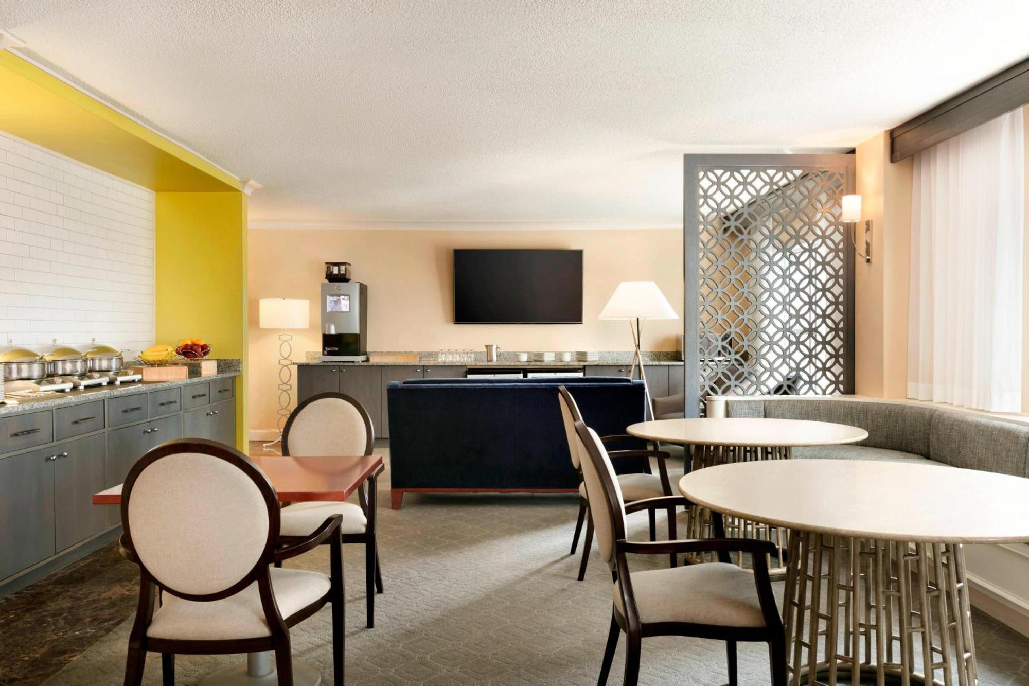 Sheraton Raleigh Hotel Bagian luar foto