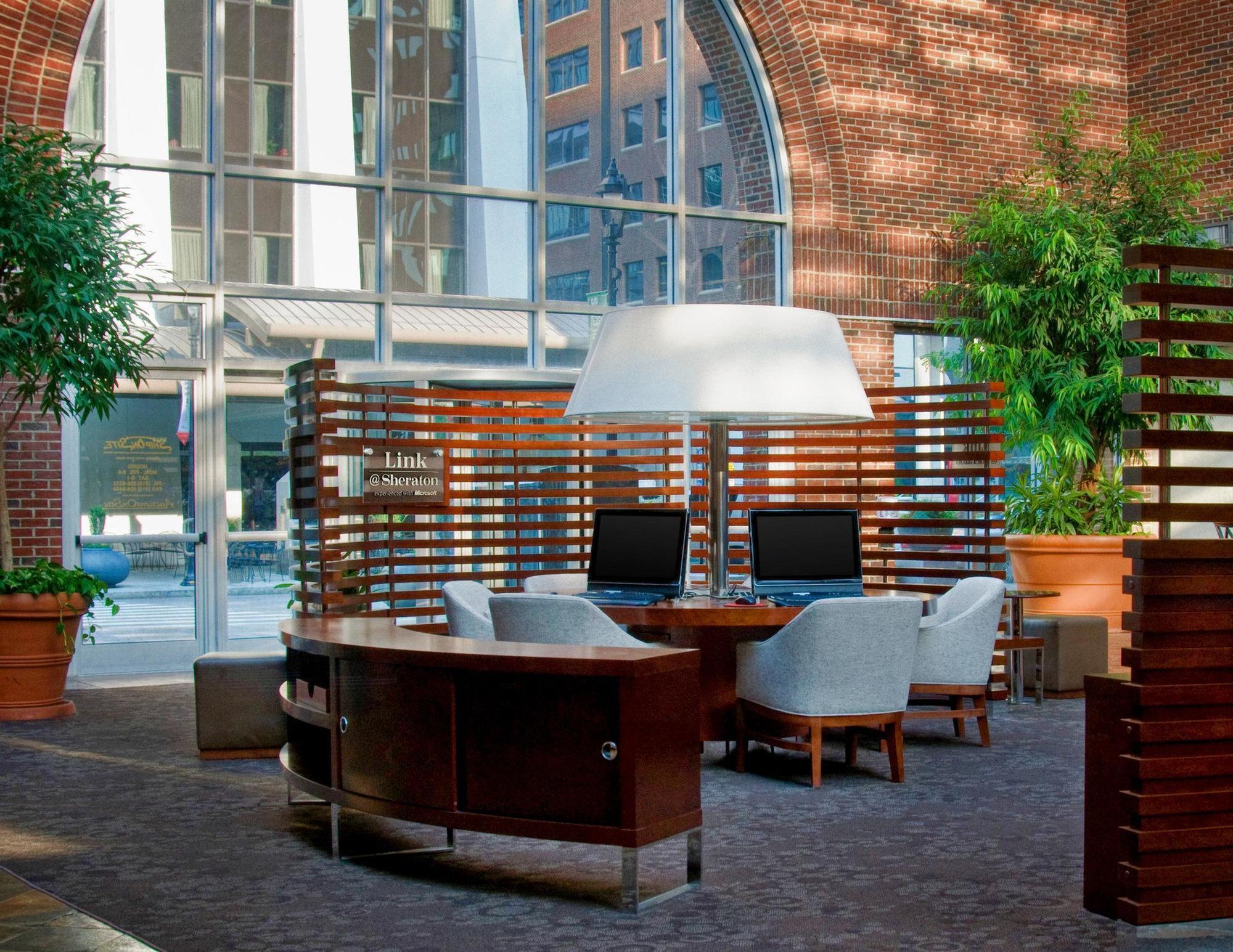 Sheraton Raleigh Hotel Bagian luar foto